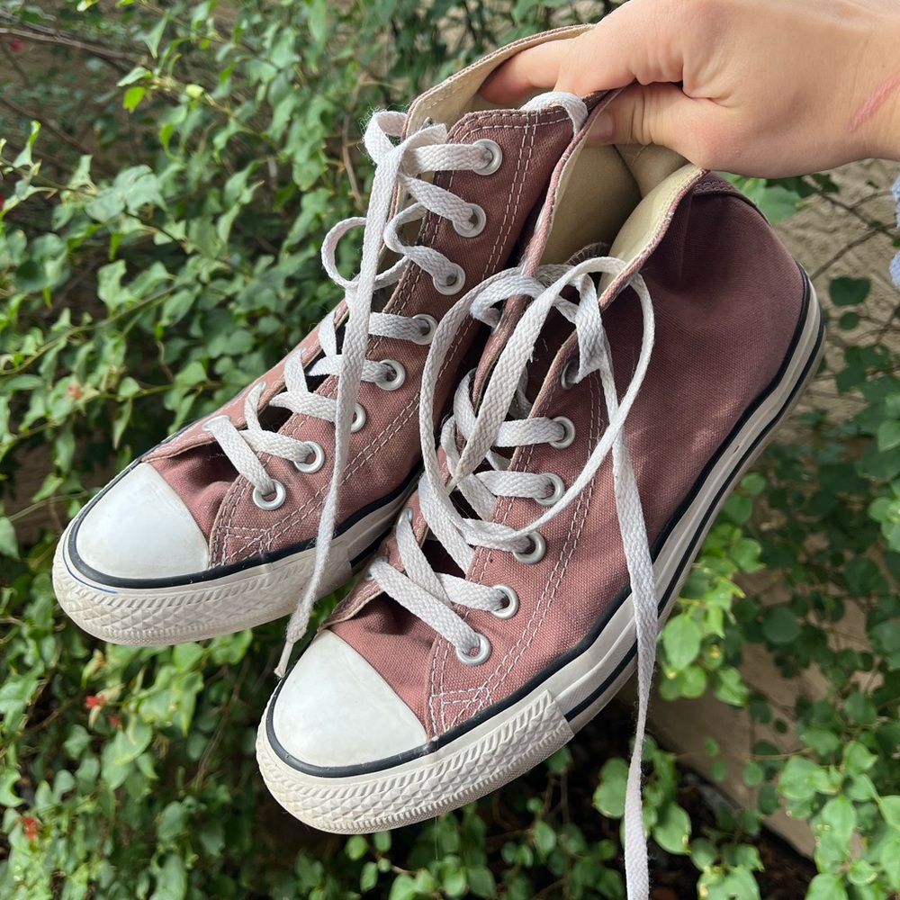Mauve High Top Converse